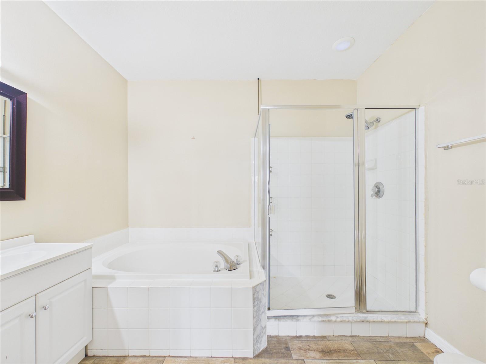 16305 ENCLAVE VILLAGE DR #102