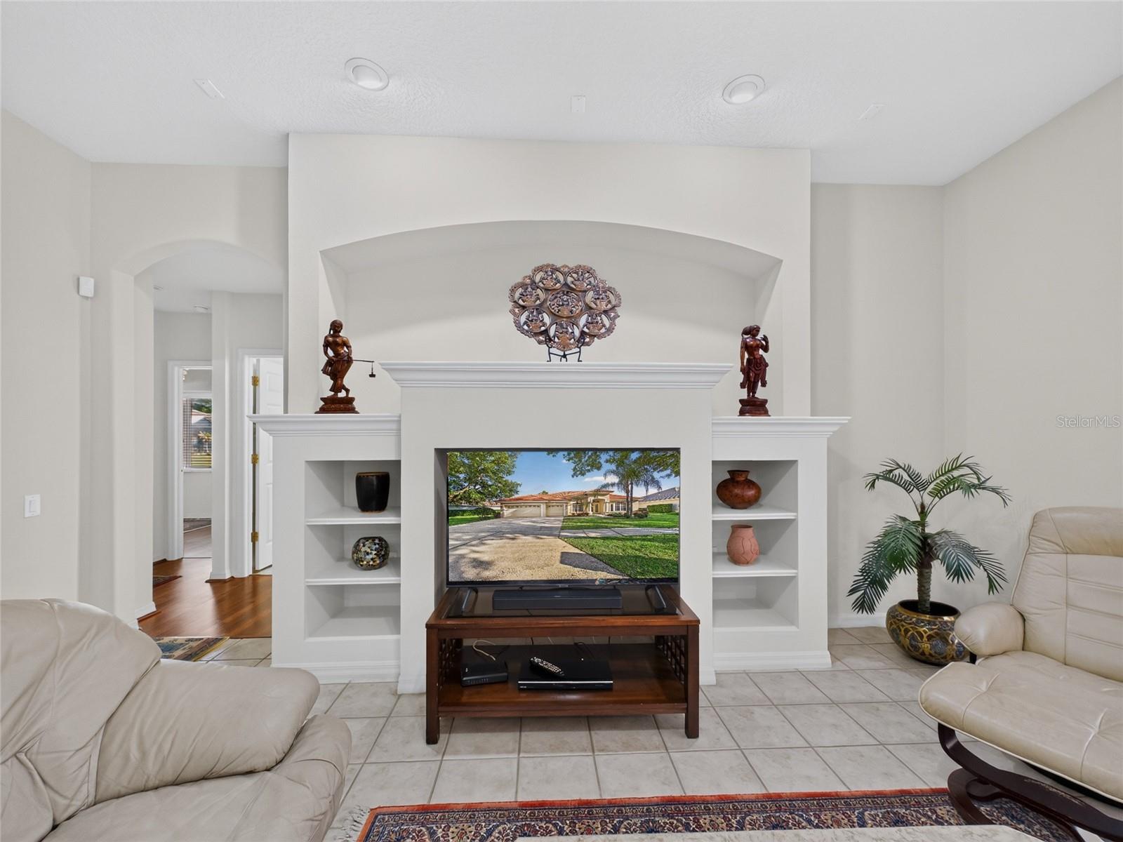 10207 ESTUARY DR