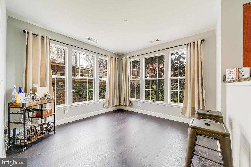 801 S GREENBRIER STREET Unit: 113