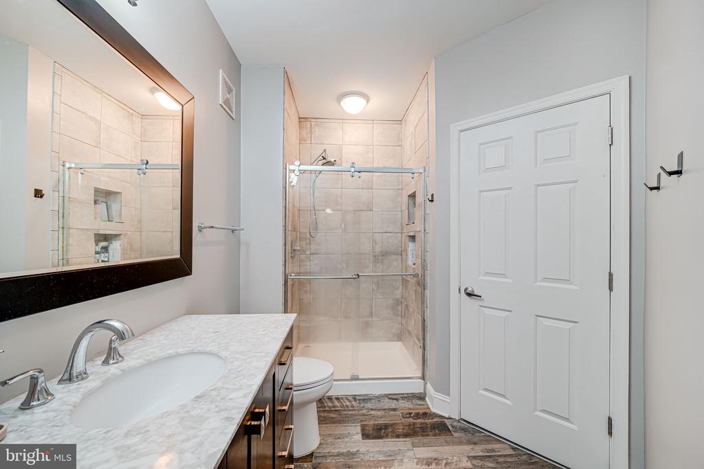 801 S GREENBRIER STREET Unit: 113