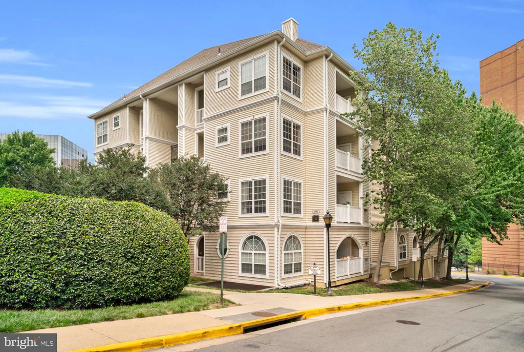 4551 STRUTFIELD LANE 4308