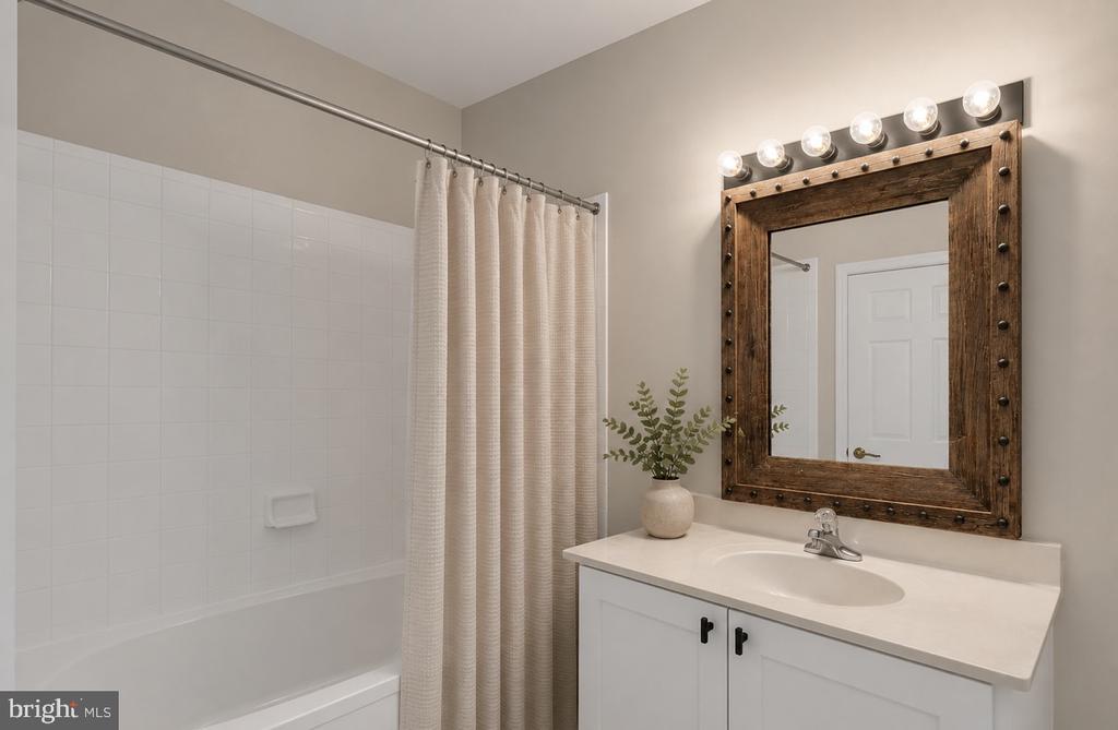 4551 STRUTFIELD LANE 4308
