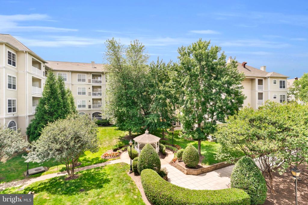 4551 STRUTFIELD LANE 4308