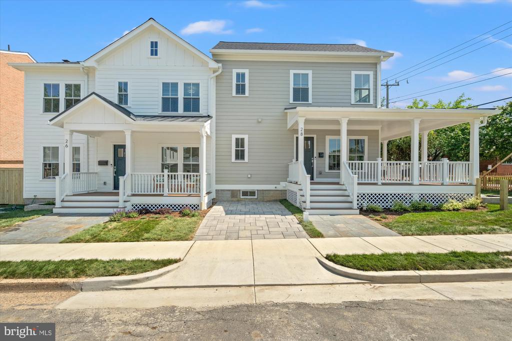 26 W CHAPMAN STREET