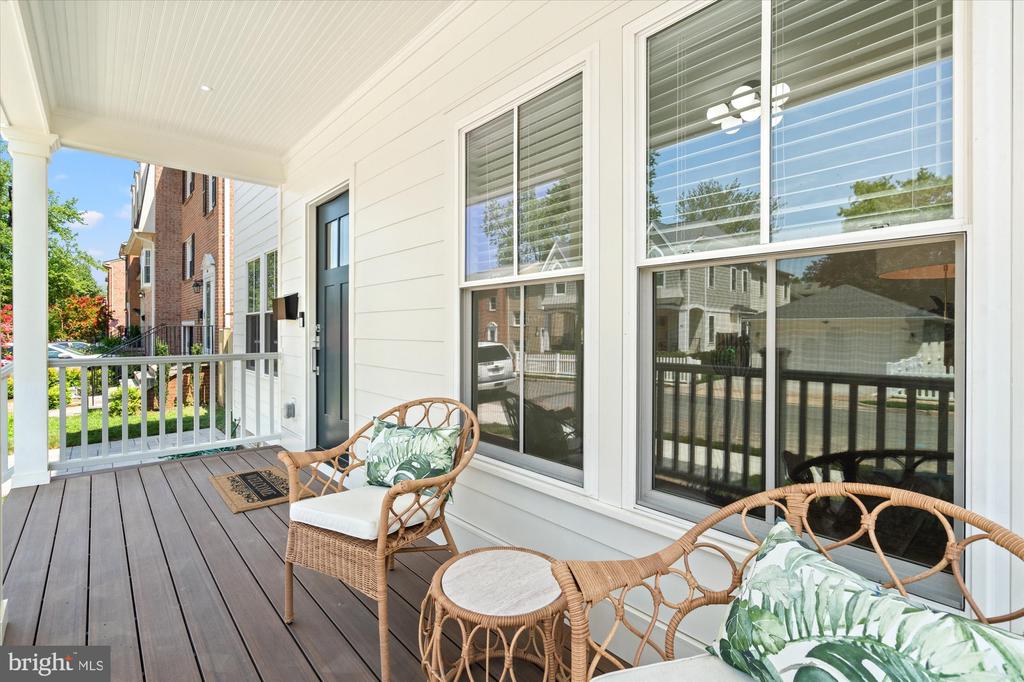 26 W CHAPMAN STREET