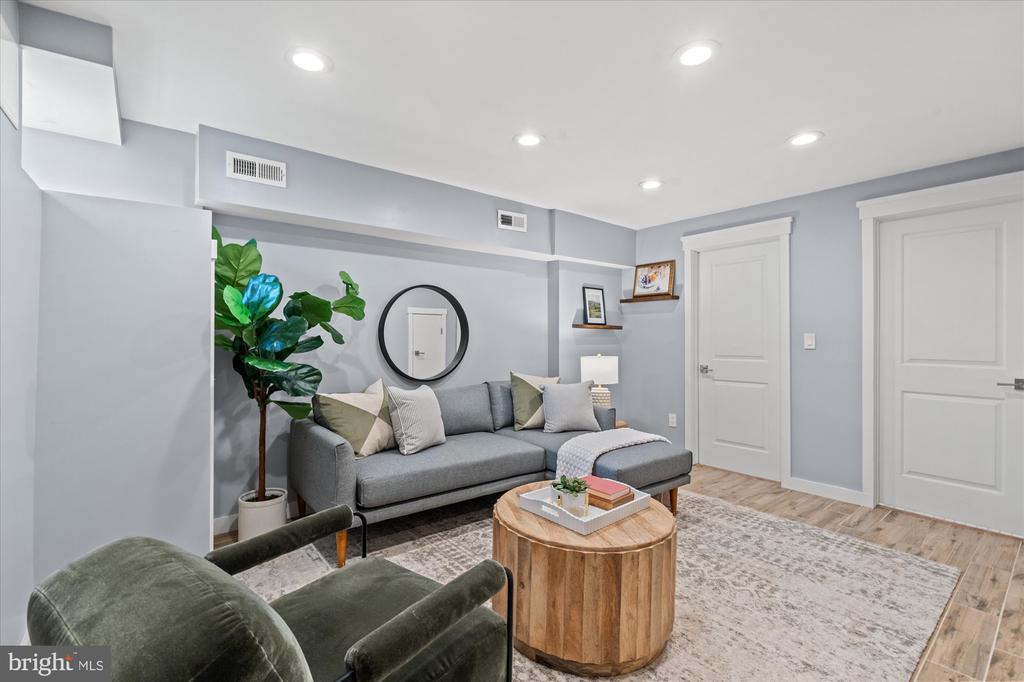 1208 ORONOCO STREET