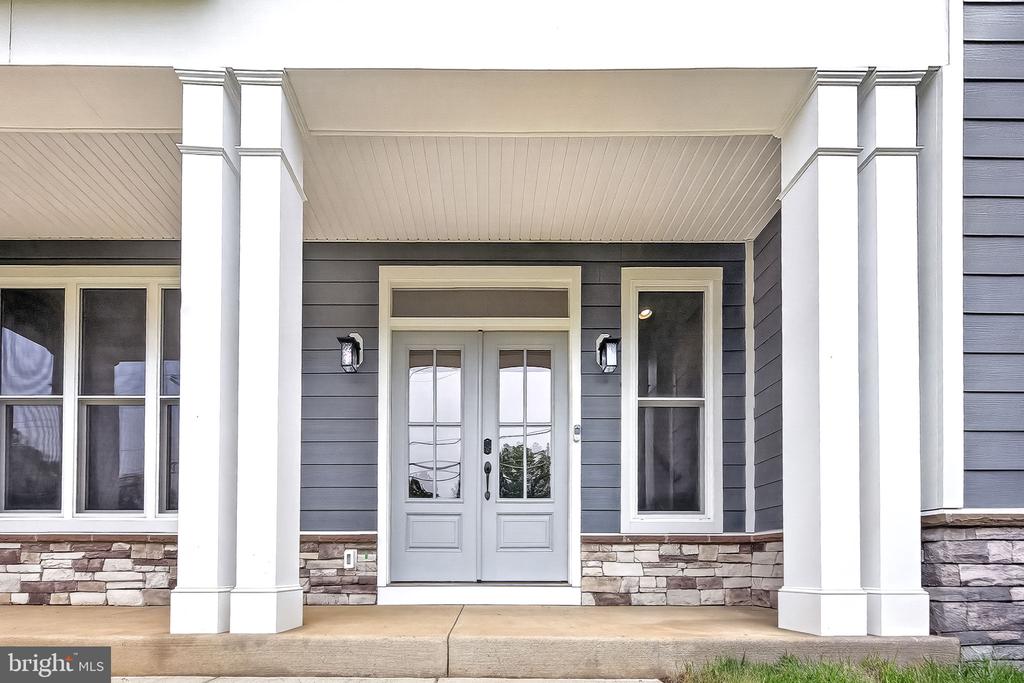 3913 VICTORIA OAKS TRAIL