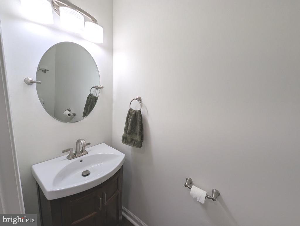 2922 HUNTINGTON GROVE SQUARE