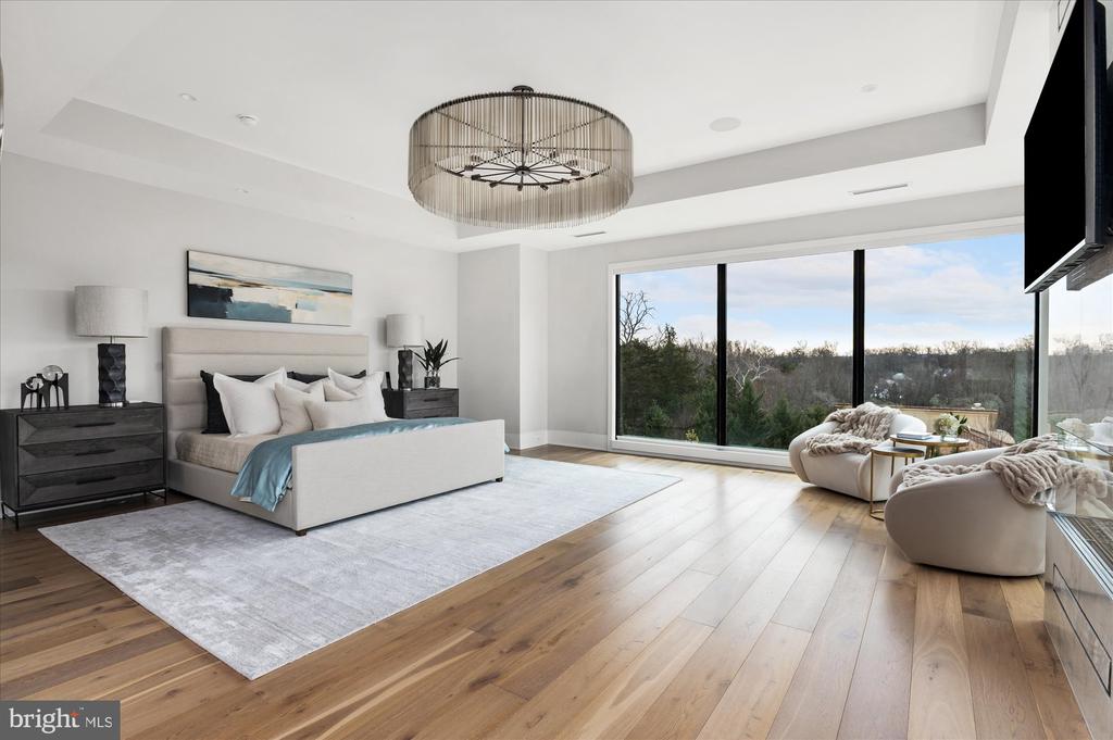 1306 BALLANTRAE COURT