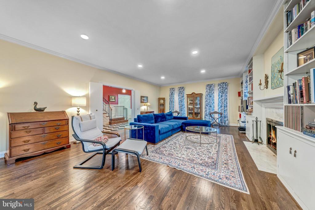 1502 HIGHWOOD DRIVE