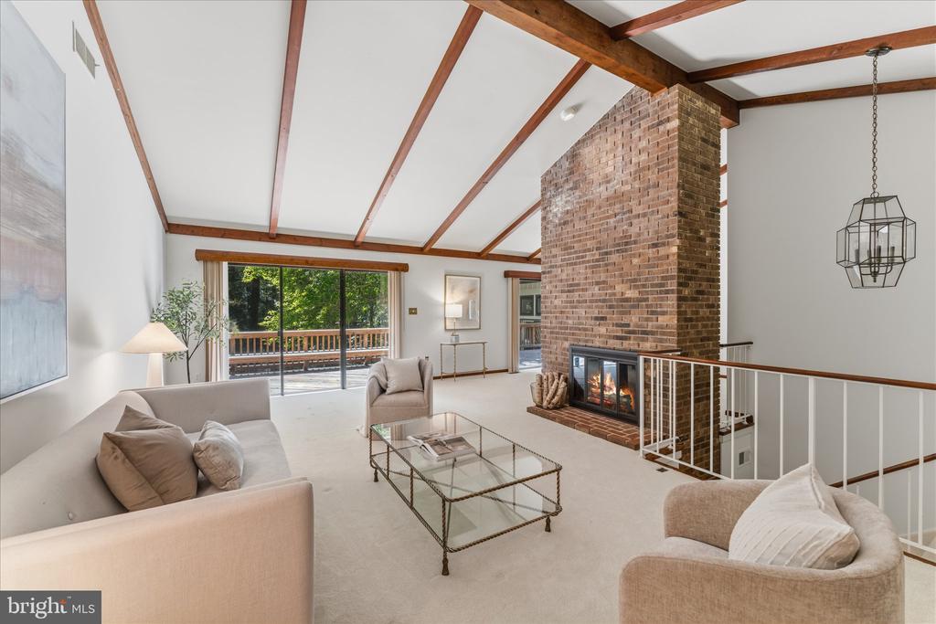 8000 SEVEN HILLS COURT