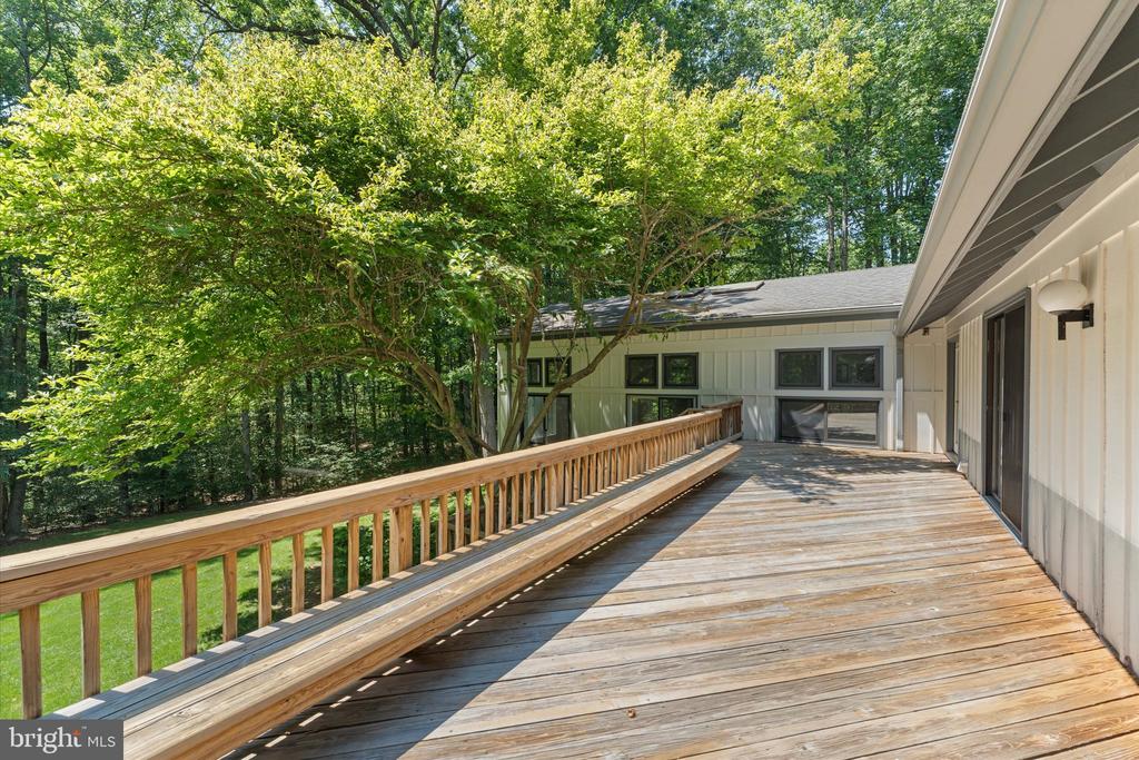 8000 SEVEN HILLS COURT