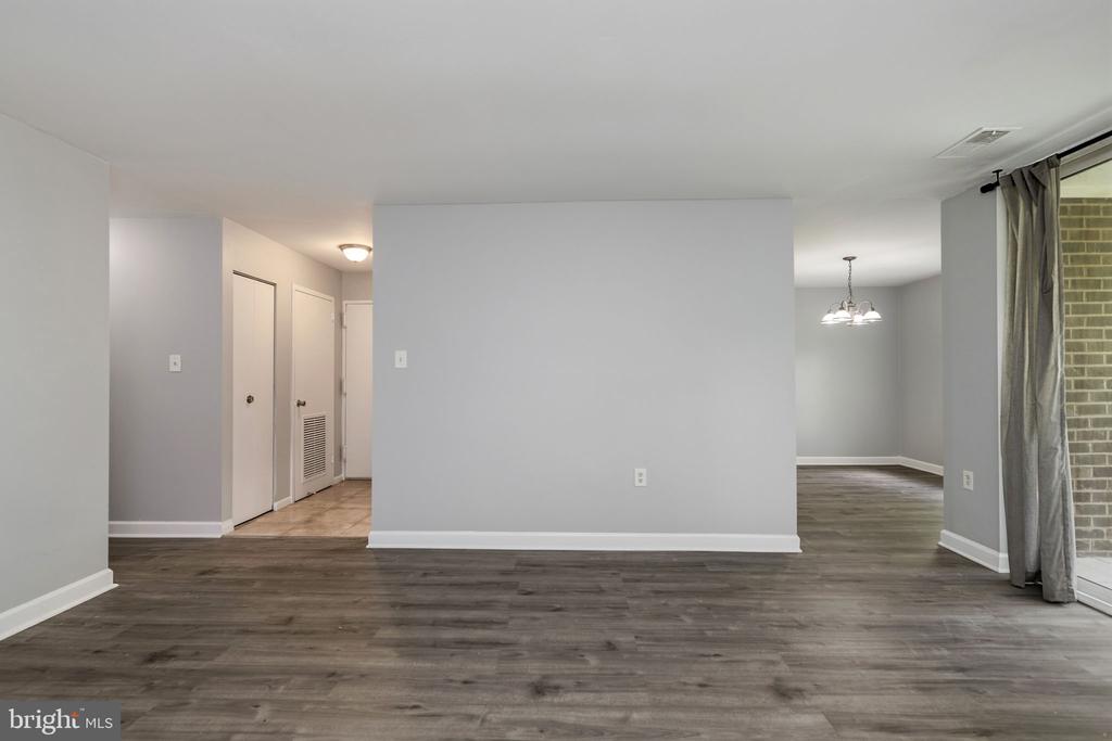 1443 NORTHGATE 22B