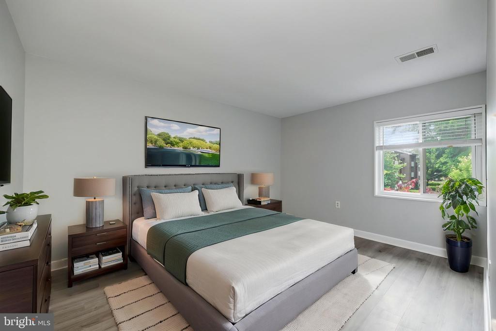 1443 NORTHGATE 22B