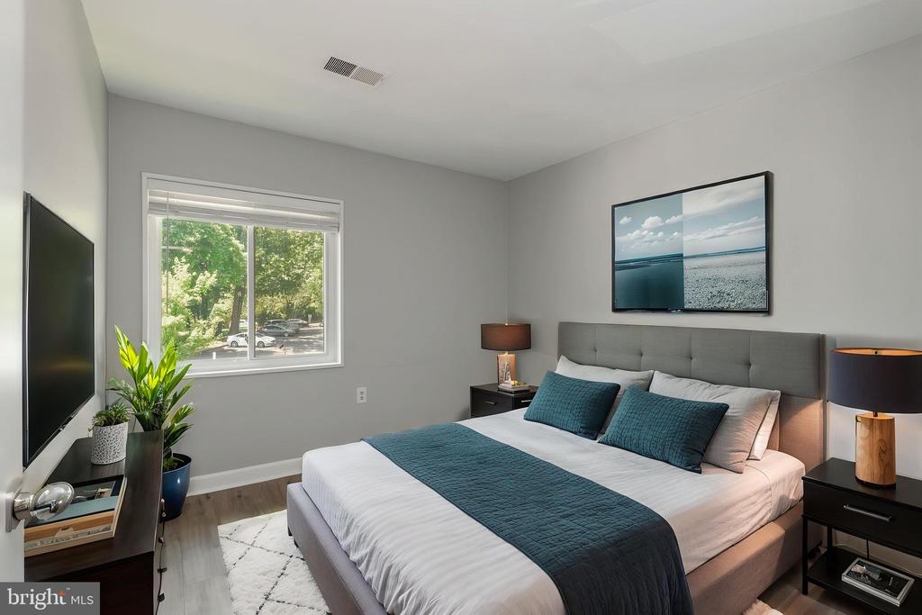 1443 NORTHGATE 22B