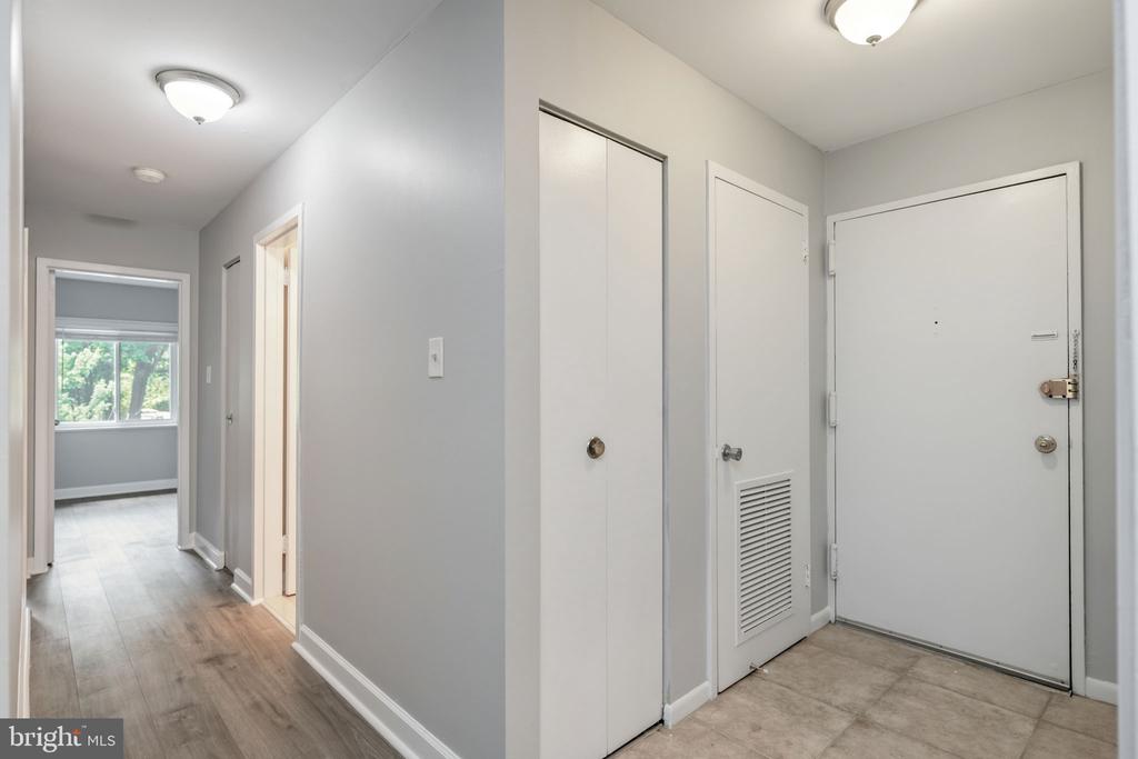 1443 NORTHGATE 22B