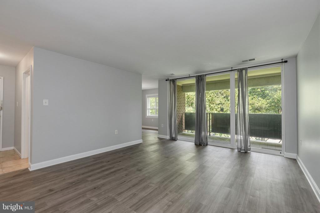 1443 NORTHGATE 22B
