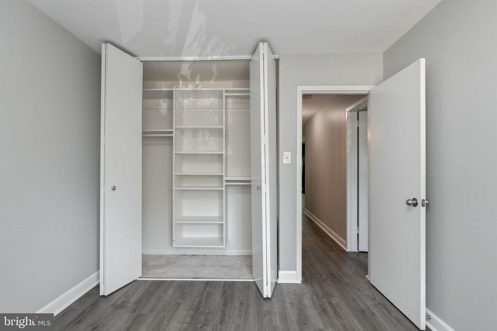 1443 NORTHGATE 22B