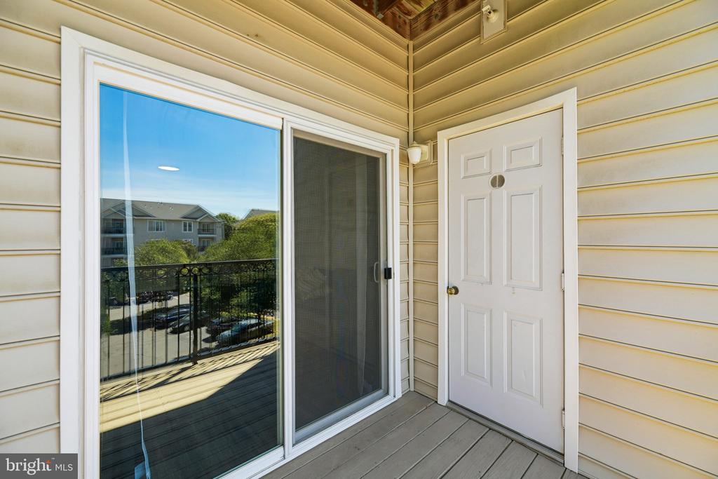 1591 SPRING GATE DRIVE 3311