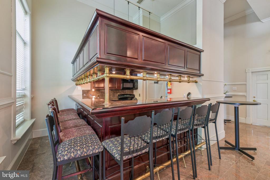 1591 SPRING GATE DRIVE 3311
