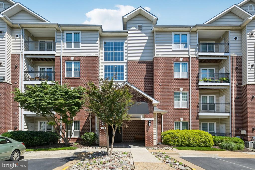 1591 SPRING GATE DRIVE 3311