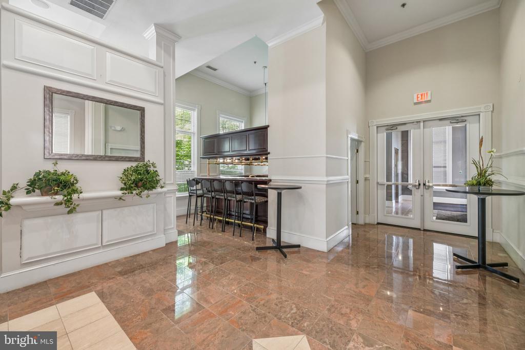1591 SPRING GATE DRIVE 3311