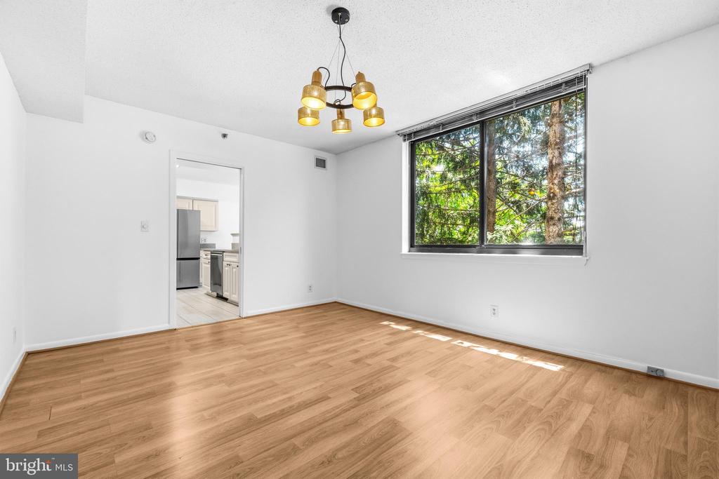 5501 SEMINARY ROAD 111S