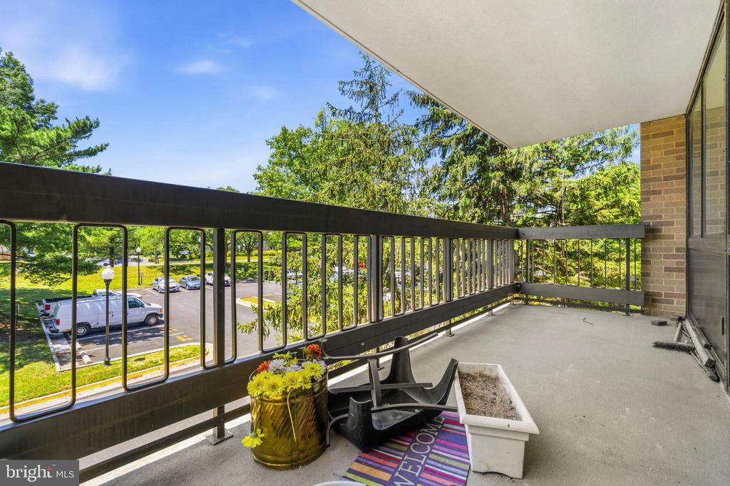 5501 SEMINARY ROAD 111S