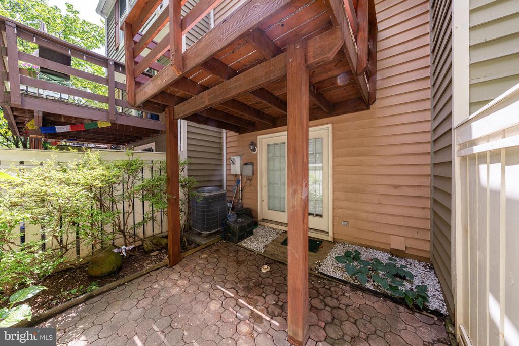 1931 BELMONT RIDGE COURT