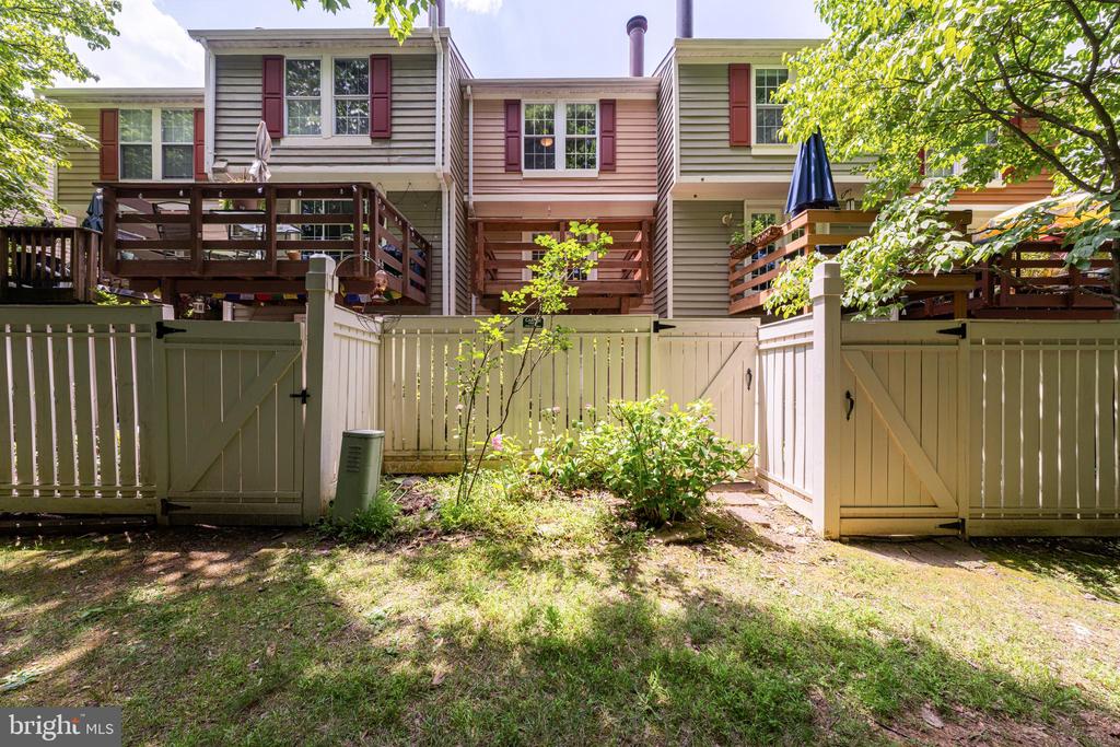 1931 BELMONT RIDGE COURT