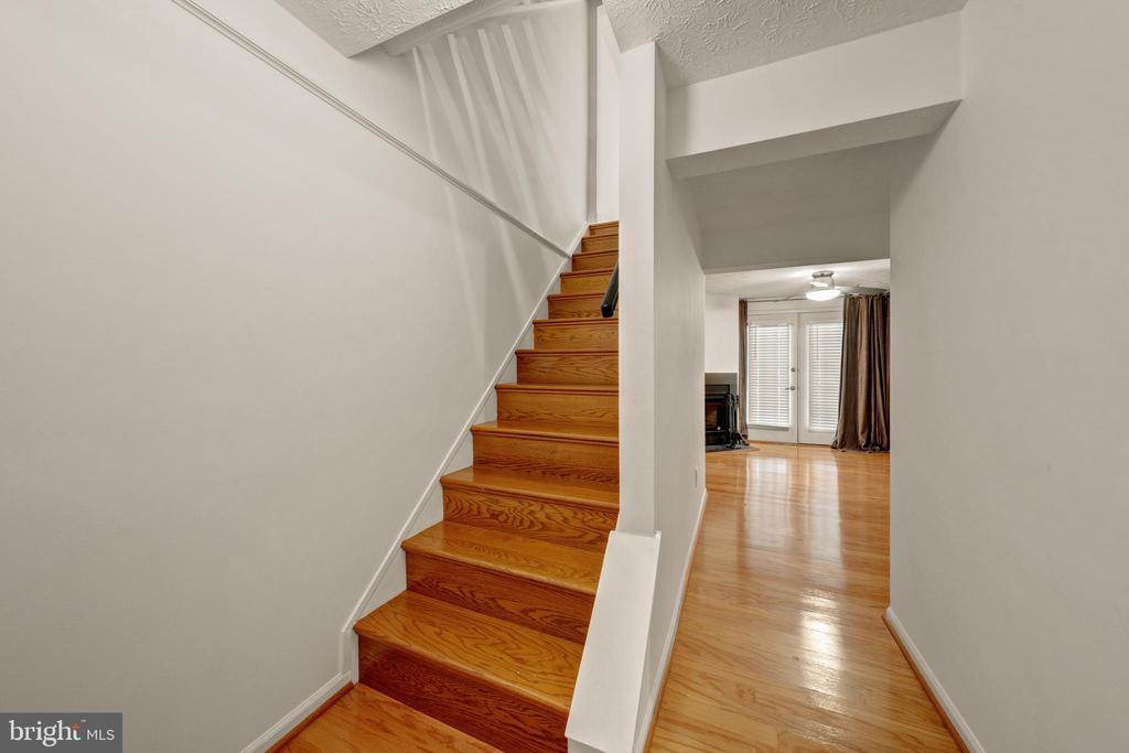 1931 BELMONT RIDGE COURT
