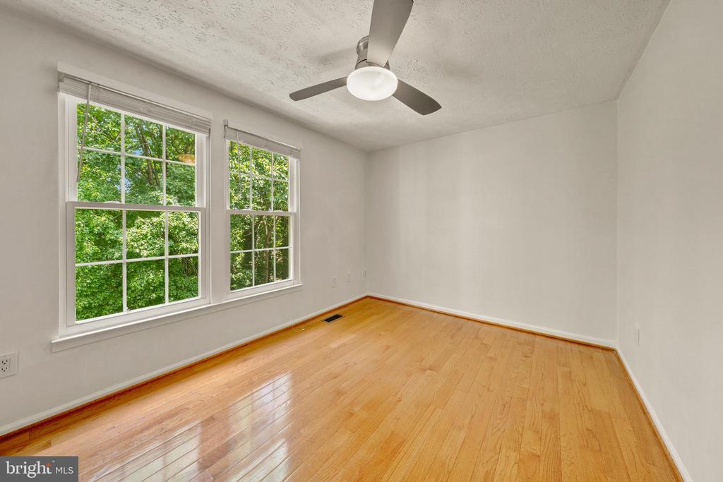 1931 BELMONT RIDGE COURT