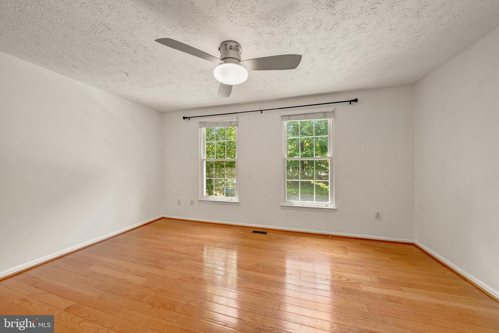 1931 BELMONT RIDGE COURT