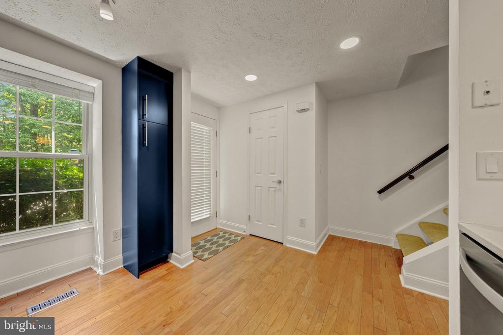 1931 BELMONT RIDGE COURT