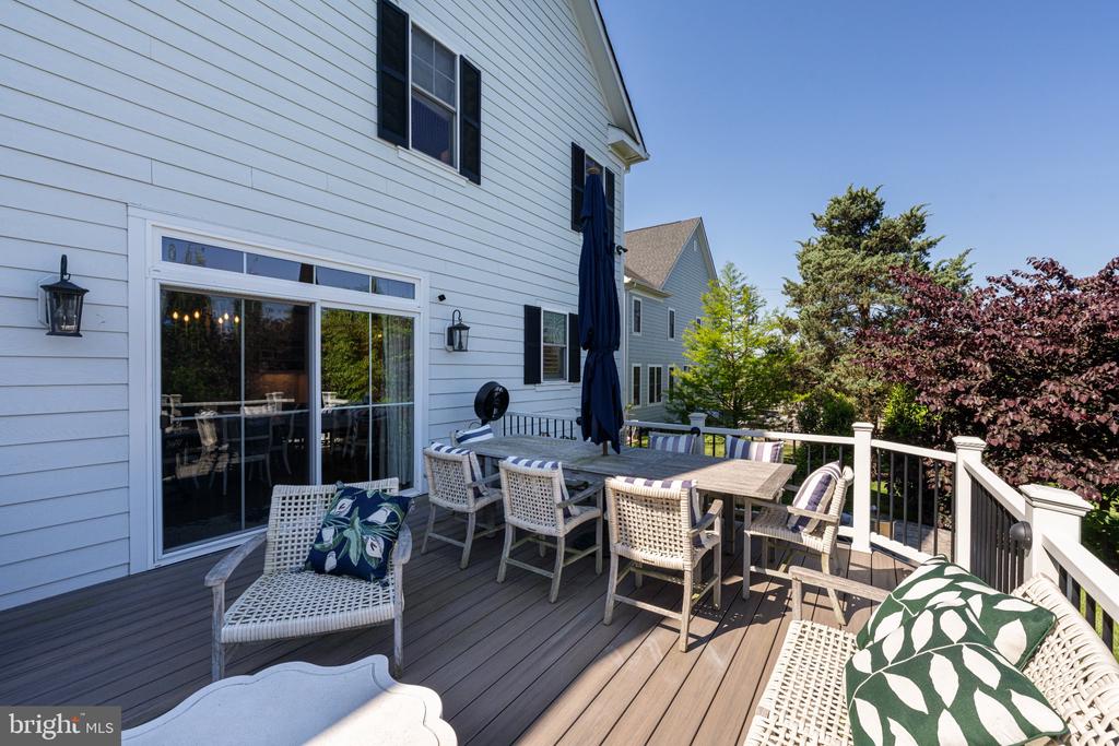 2998 BEECHWOOD LANE