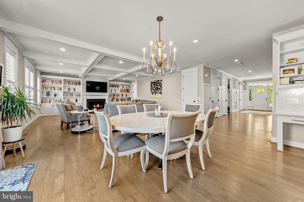 2998 BEECHWOOD LANE
