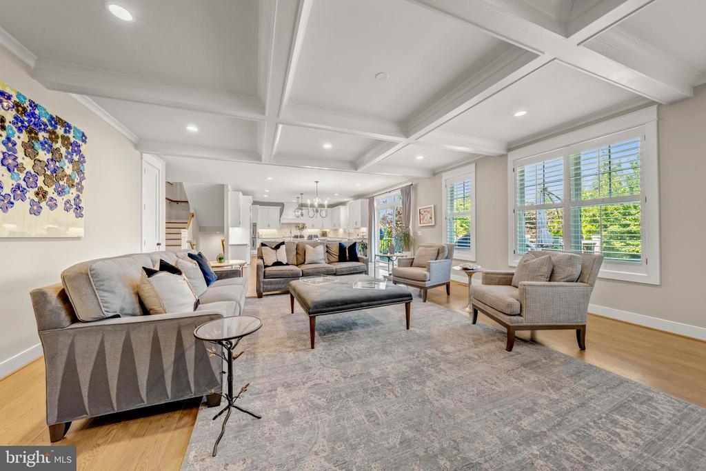 2998 BEECHWOOD LANE