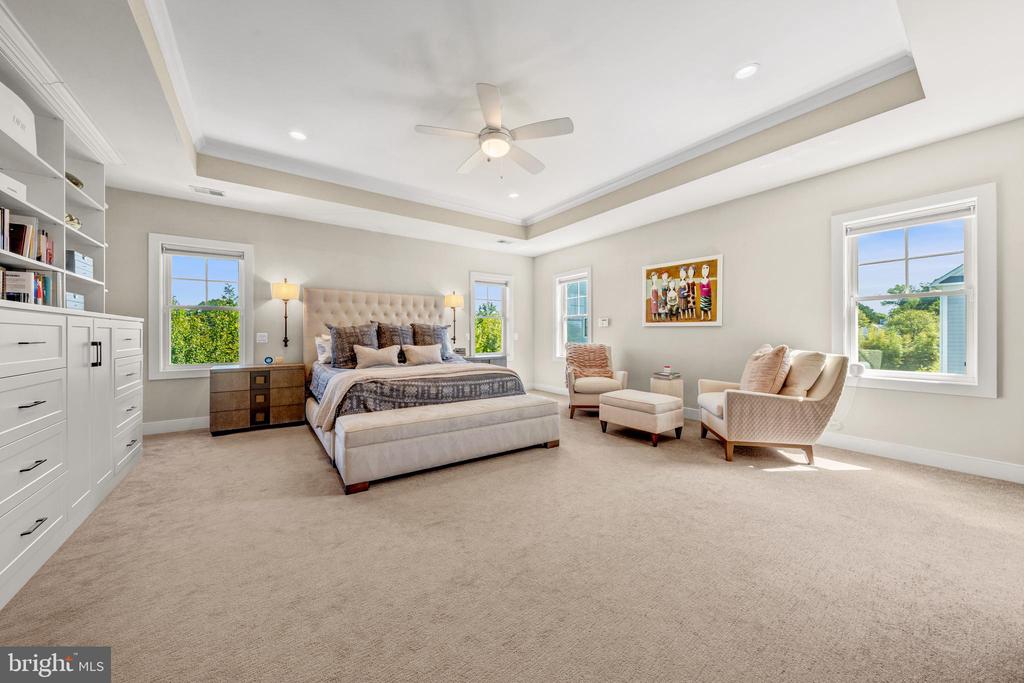 2998 BEECHWOOD LANE