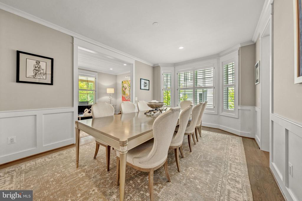 2998 BEECHWOOD LANE