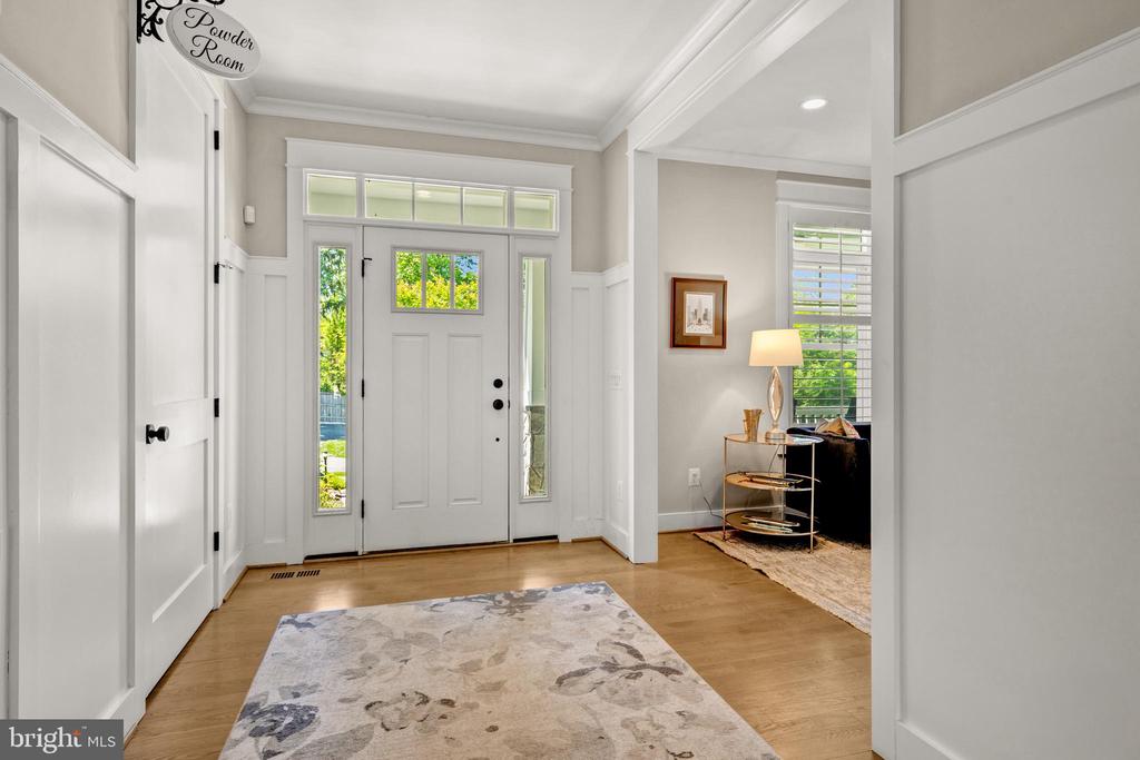 2998 BEECHWOOD LANE