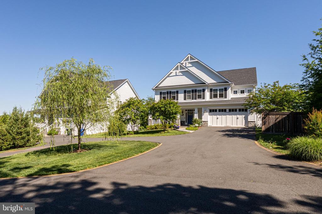 2998 BEECHWOOD LANE