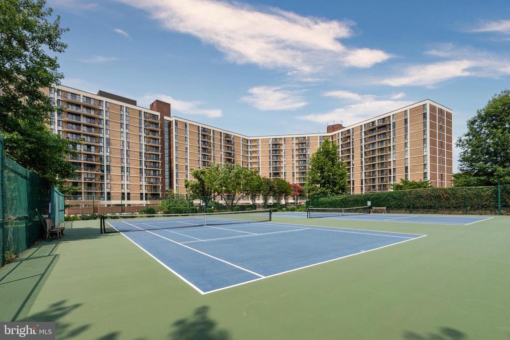 6800 FLEETWOOD ROAD Unit: 313