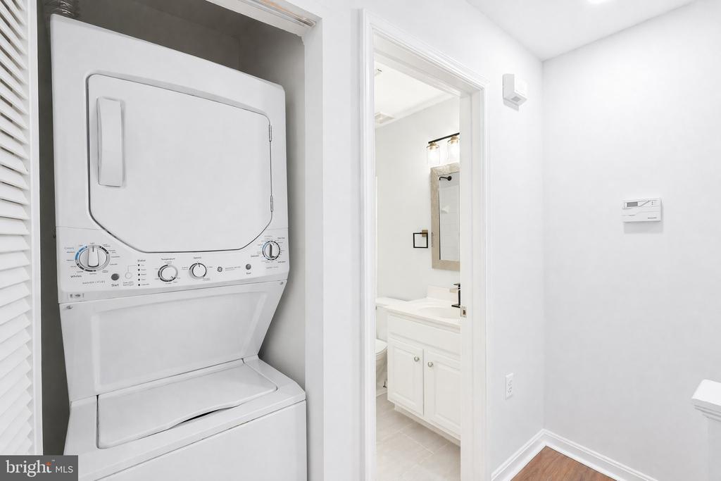 43577 PATCHING POND SQUARE