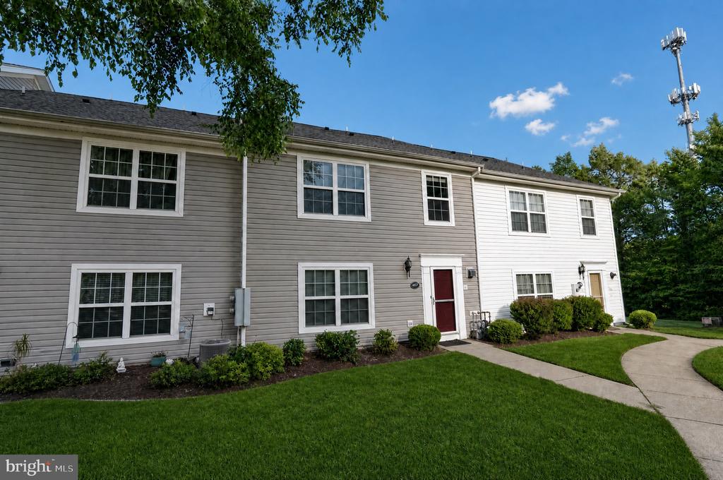 43577 PATCHING POND SQUARE