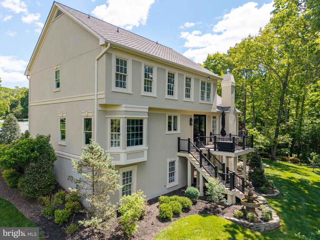 8125 CROOKED OAKS COURT