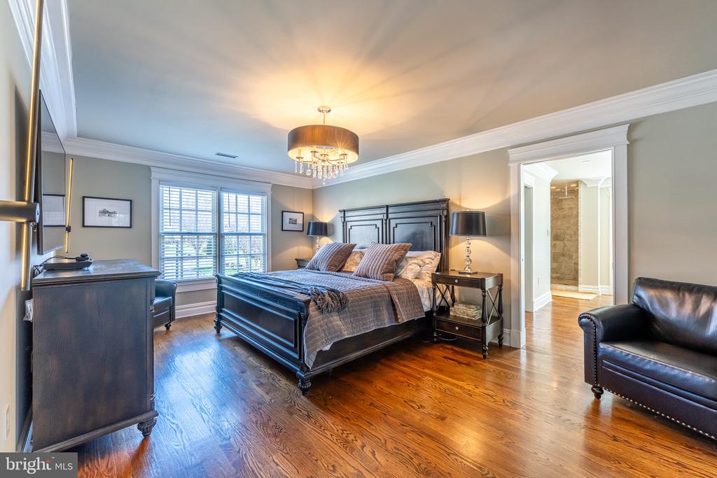 8125 CROOKED OAKS COURT