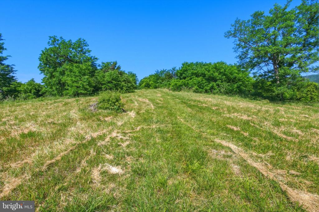 1639 SUGAR HILL ROAD
