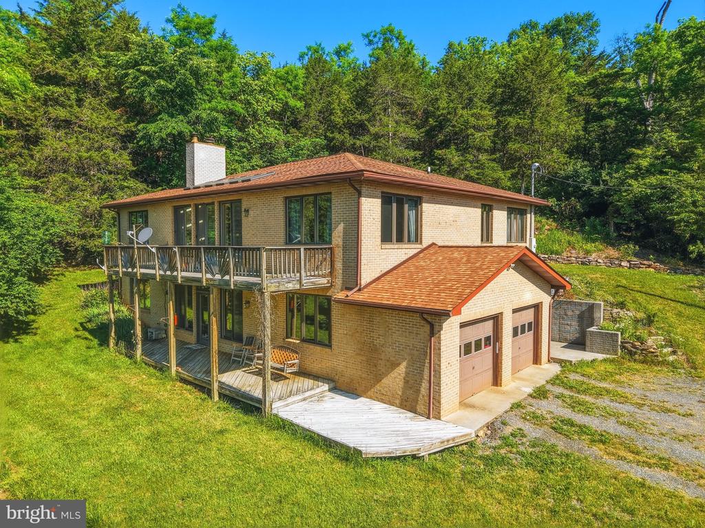 1639 SUGAR HILL ROAD