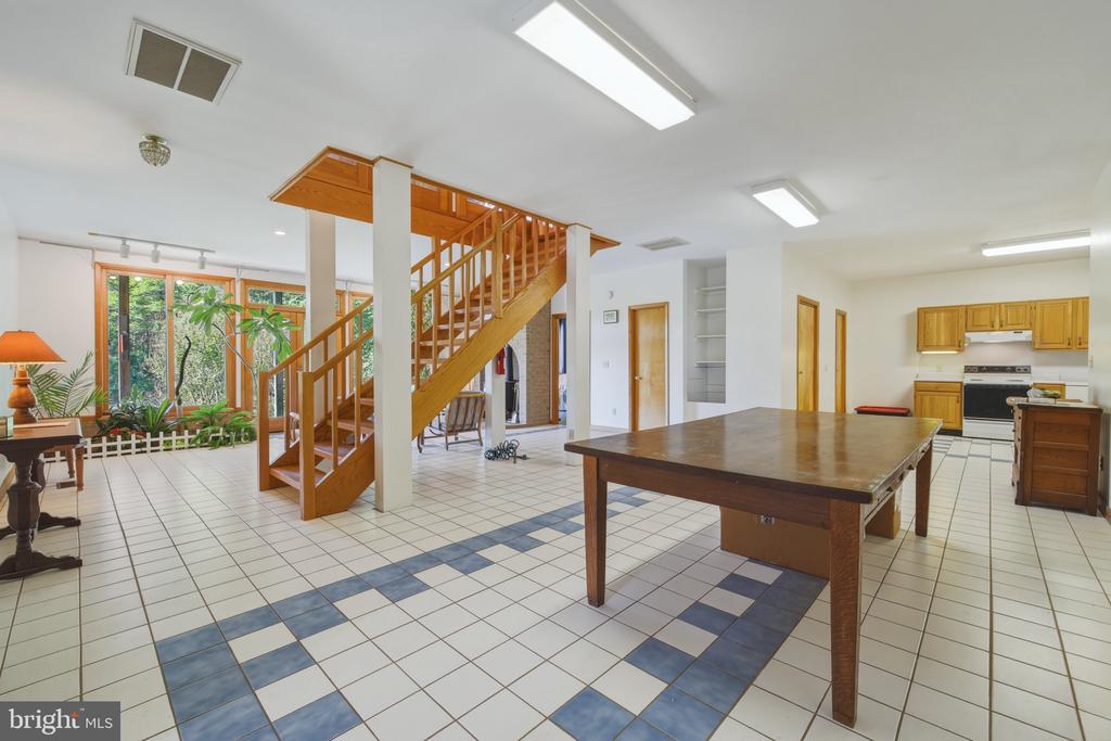 1639 SUGAR HILL ROAD