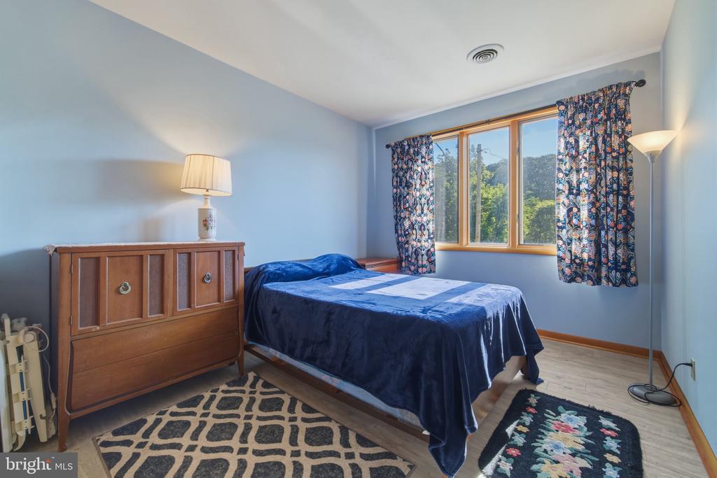 1639 SUGAR HILL ROAD